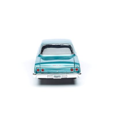 Метална кола Chevrolet Bel Air 1962 Maisto 1/18 31641 